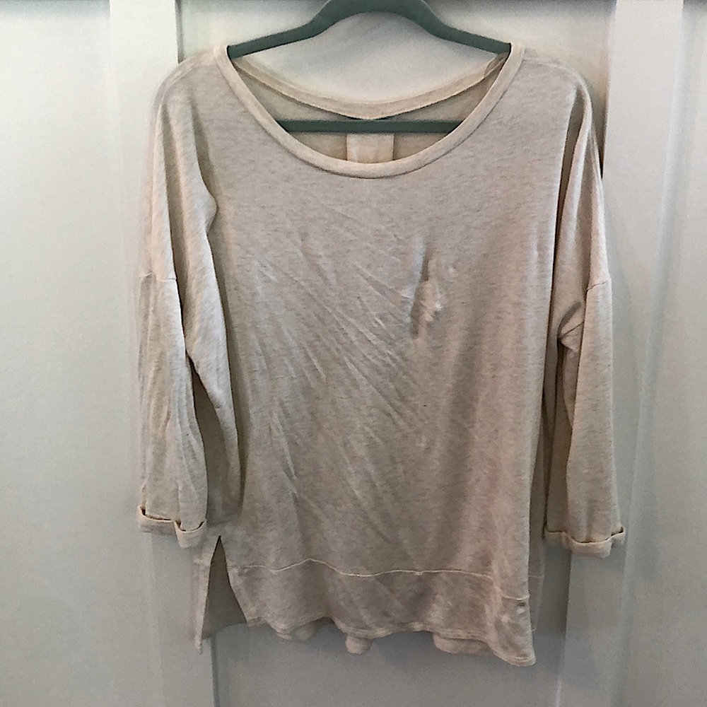 Tan/cream heather colored top